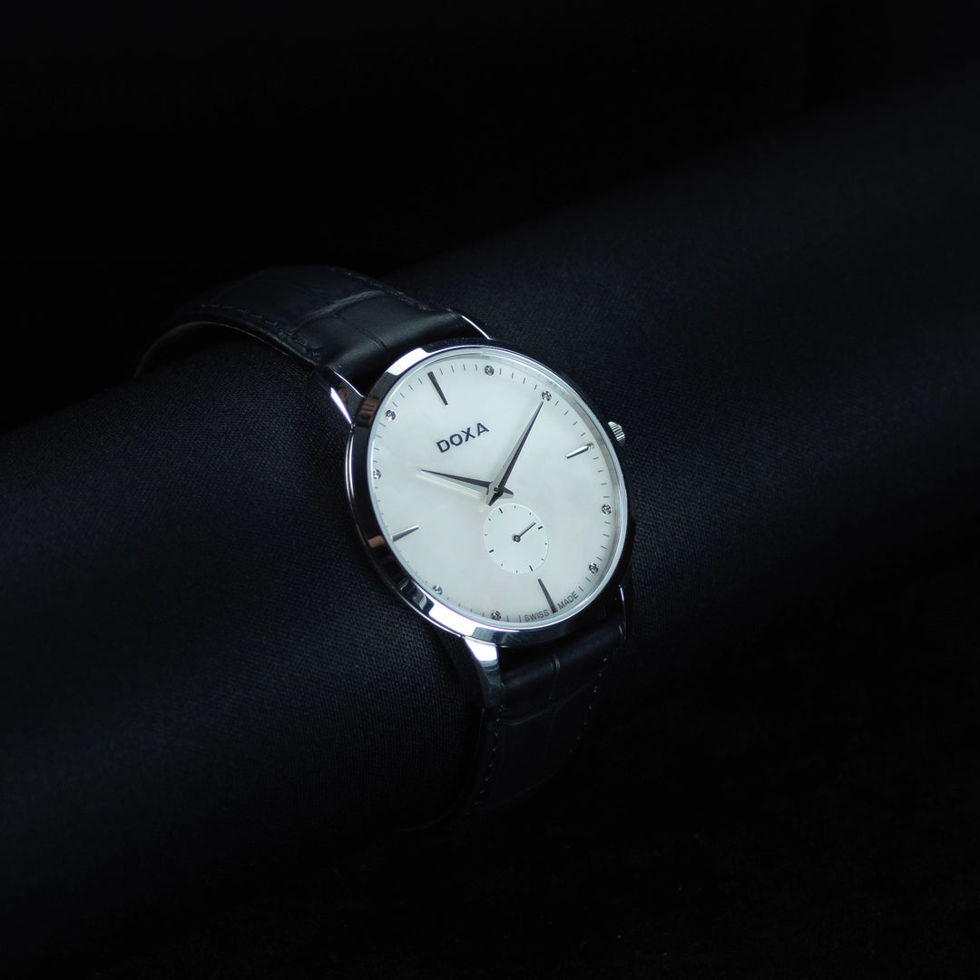 Luxury watch (105.10.051D.01): watch face angled view right zoomed out