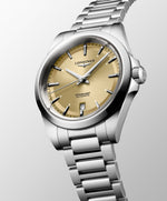Kép betöltése a Galériamegjelenítőbe, LONGINES L37204626 Conquest Karóra