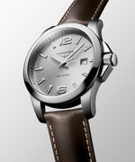 Kép betöltése a Galériamegjelenítőbe, LONGINES L37594765 Conquest Karóra