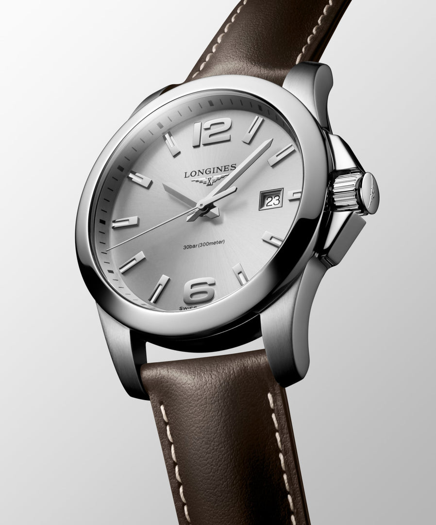 LONGINES L37594765 Conquest Karóra