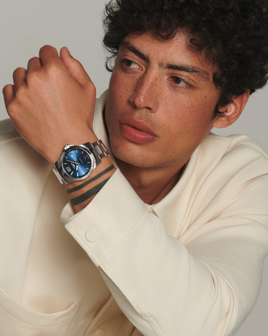 LONGINES L37594966 Conquest Karóra