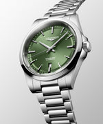 Kép betöltése a Galériamegjelenítőbe, LONGINES L38304026 Conquest Karóra