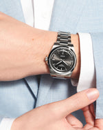 Kép betöltése a Galériamegjelenítőbe, LONGINES L38304526 Conquest Karóra