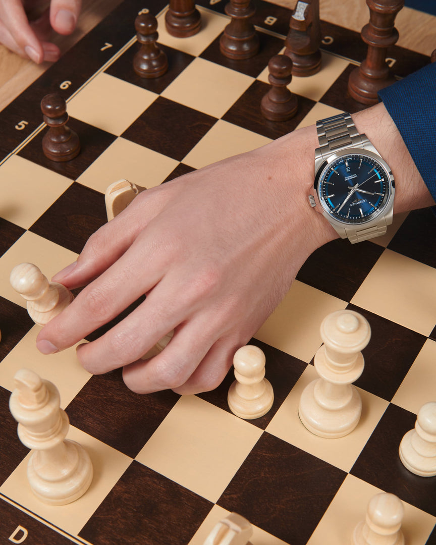 LONGINES L38304926 Conquest Karóra