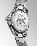 Kép betöltése a Galériamegjelenítőbe, LONGINES L37824066 HydroConquest Karóra