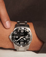 Kép betöltése a Galériamegjelenítőbe, LONGINES L37824566 Hydroconquest Karóra