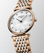 Kép betöltése a Galériamegjelenítőbe, LONGINES L45121977 La Grande Classique Karóra