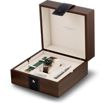 Kép betöltése a Galériamegjelenítőbe, LONGINES L37741502 Conquest Karóra