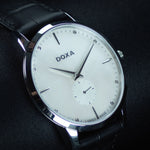 Kép betöltése a Galériamegjelenítőbe, Luxury watch (105.10.051D.01): watch face angled view right
