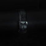 Kép betöltése a Galériamegjelenítőbe, Luxury watch (106.10.021.01): watch bracelet zoomed out
