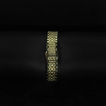 Kép betöltése a Galériamegjelenítőbe, Luxury watch (111.33.058.11): watch bracelet zoomed out
