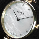 Kép betöltése a Galériamegjelenítőbe, Luxury watch (111.33.058.11): watch face angled view right
