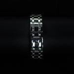 Kép betöltése a Galériamegjelenítőbe, Luxury watch (121.10.023.10): watch bracelet zoomed out
