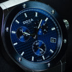 Kép betöltése a Galériamegjelenítőbe, Luxury watch (166.10.201.10): watch face angled view left
