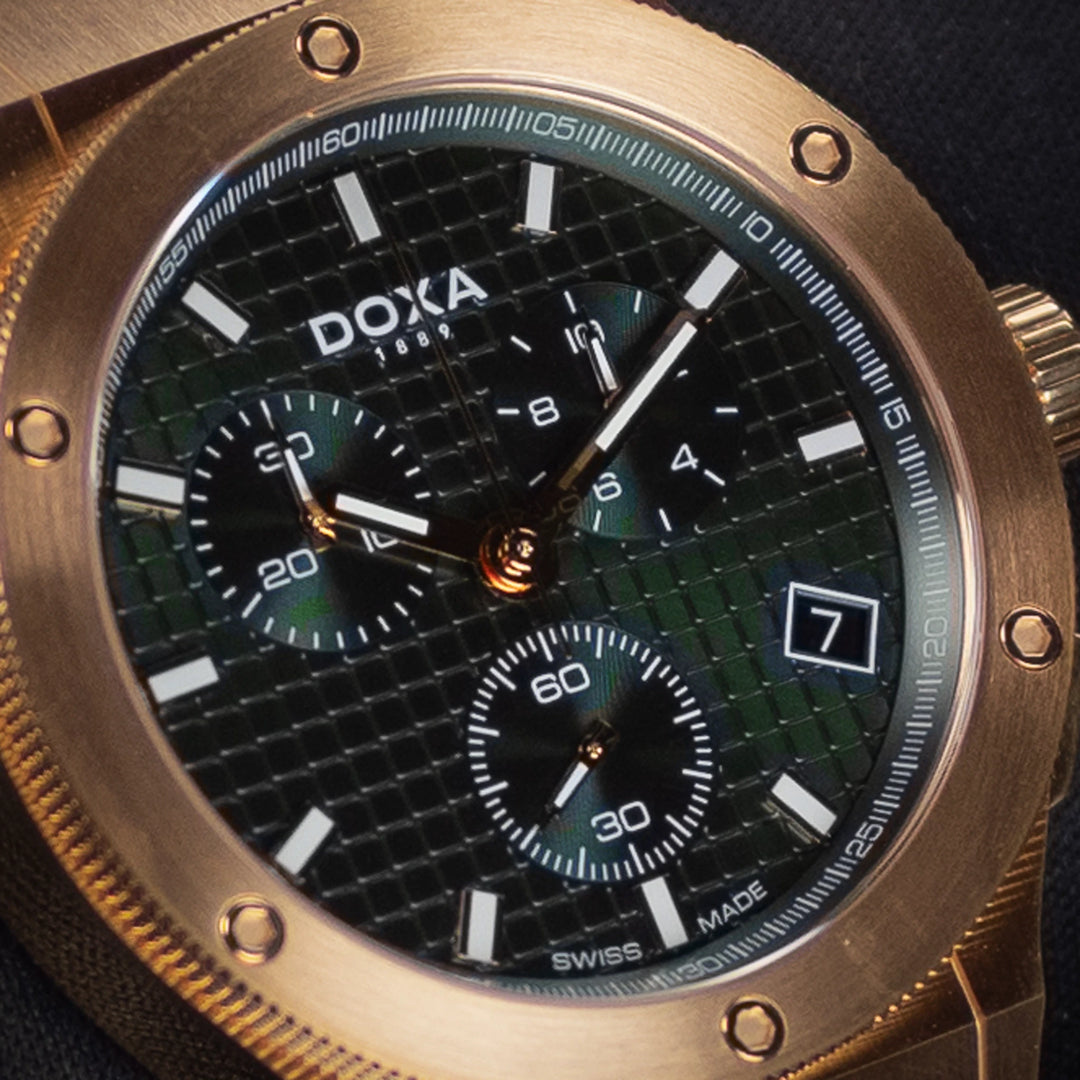 Luxury watch (166.90.131.17): watch face angled view left