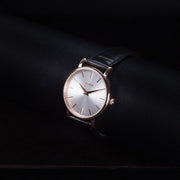 Luxury watch (173.95.021.01): watch face angled view right zoomed out