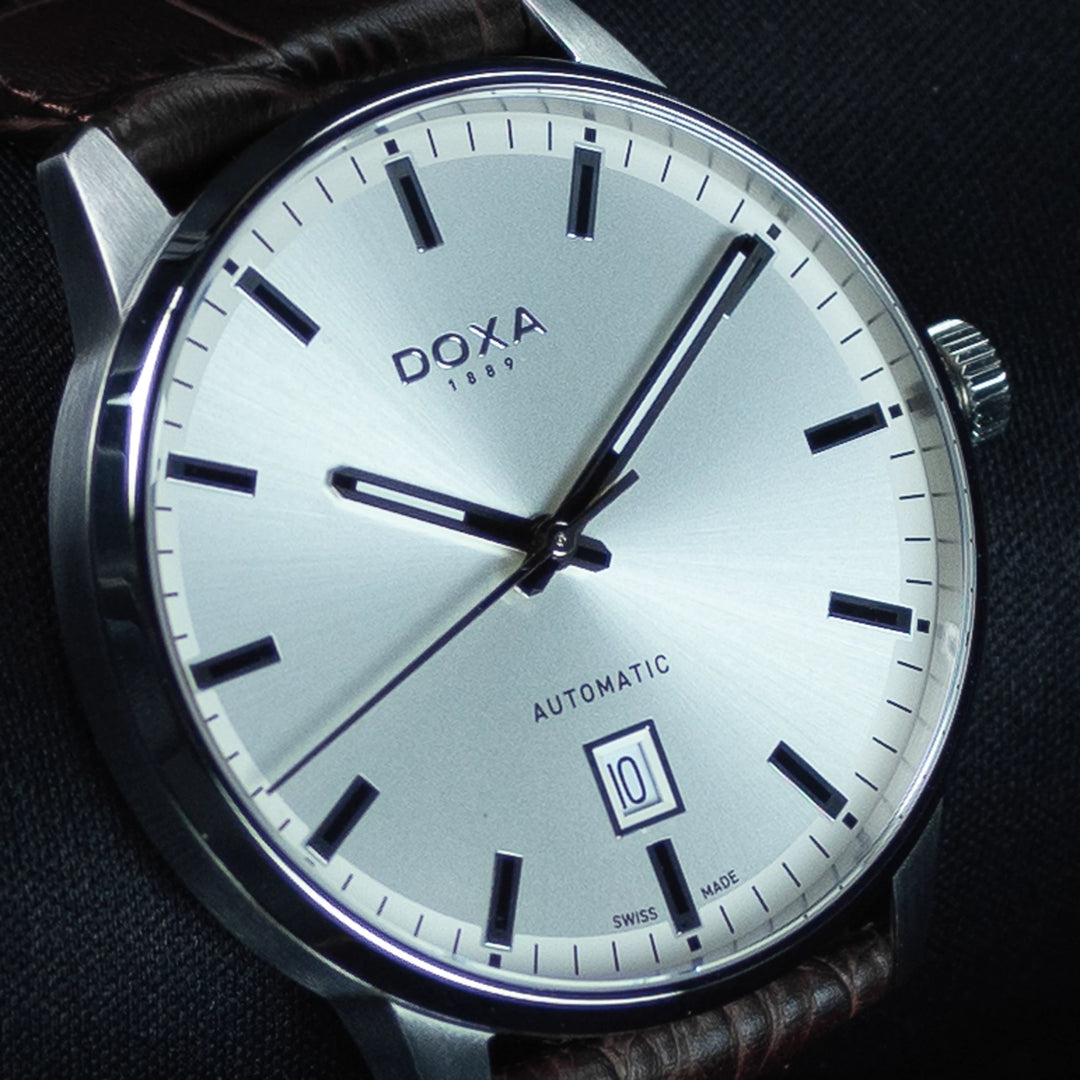 Luxury watch (195.10.011.02): watch face angled view left