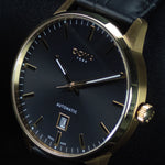 Kép betöltése a Galériamegjelenítőbe, Luxury watch (195.50.101.01): watch face angled view right
