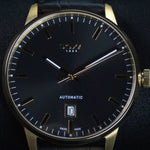 Kép betöltése a Galériamegjelenítőbe, Luxury watch (195.50.101.01): watch face
