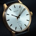 Load image into Gallery viewer, Luxury watch (195.90.011.01): watch face angled view left

