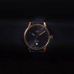 Kép betöltése a Galériamegjelenítőbe, Luxury watch (195.90.101.01): watch face zoomed out
