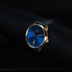 Kép betöltése a Galériamegjelenítőbe, Luxury watch (195.90.201.01): watch face angled view right zoomed out
