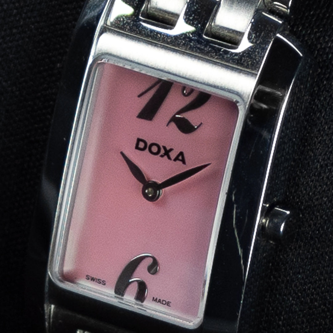 Luxury watch (247.15.395.10): watch face angled view right