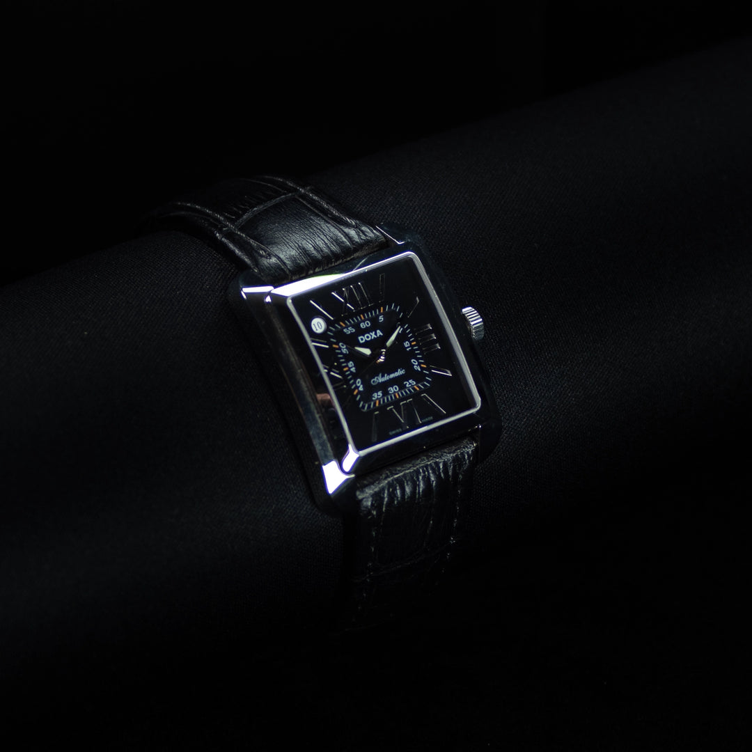 Luxury watch (251.10.102.01C): watch face angled view left zoomed out