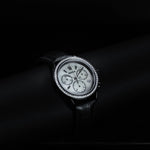 Kép betöltése a Galériamegjelenítőbe, Luxury watch (278.35SD.051.01): watch face angled view left zoomed out
