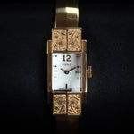 Kép betöltése a Galériamegjelenítőbe, Luxury watch (420.95.053.17S): watch face
