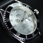 Load image into Gallery viewer, Luxury watch (550.10): watch face angled view left
