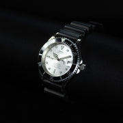 Luxury watch (550.10): watch face angled view right zoomed out