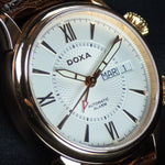 Load image into Gallery viewer, Luxury watch (625.90.022.02): watch face angled view left
