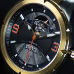 Kép betöltése a Galériamegjelenítőbe, Luxury watch (D109TOW): watch face angled view right
