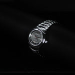 Kép betöltése a Galériamegjelenítőbe, Luxury watch (D190SGY): watch face angled view right zoomed out
