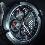 Kép betöltése a Galériamegjelenítőbe, Luxury watch (D197BB0): watch face angled view left
