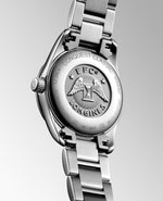 Kép betöltése a Galériamegjelenítőbe, LONGINES L22864926 Conquest Classic Karóra – Image 4
