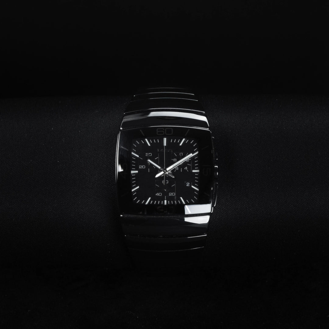 Luxury watch (R13477172): watch face zoomed out
