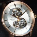 Kép betöltése a Galériamegjelenítőbe, Luxury watch (R22895025): watch face angled view right
