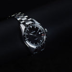 Load image into Gallery viewer, Luxury watch (R32050153): watch face angled view left zoomed out
