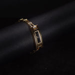Kép betöltése a Galériamegjelenítőbe, Luxury watch (YA039518): watch face angled view left zoomed out
