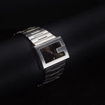Kép betöltése a Galériamegjelenítőbe, Luxury watch (YA100315): watch face angled view left zoomed out
