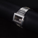 Kép betöltése a Galériamegjelenítőbe, Luxury watch (YA100315): watch face angled view right zoomed out
