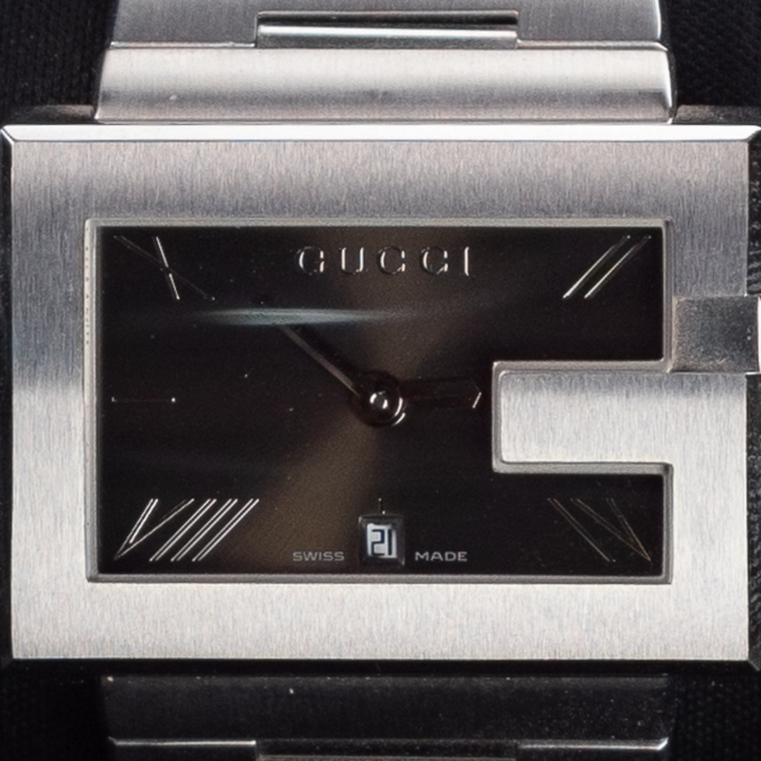 Luxury watch (YA100315): watch face