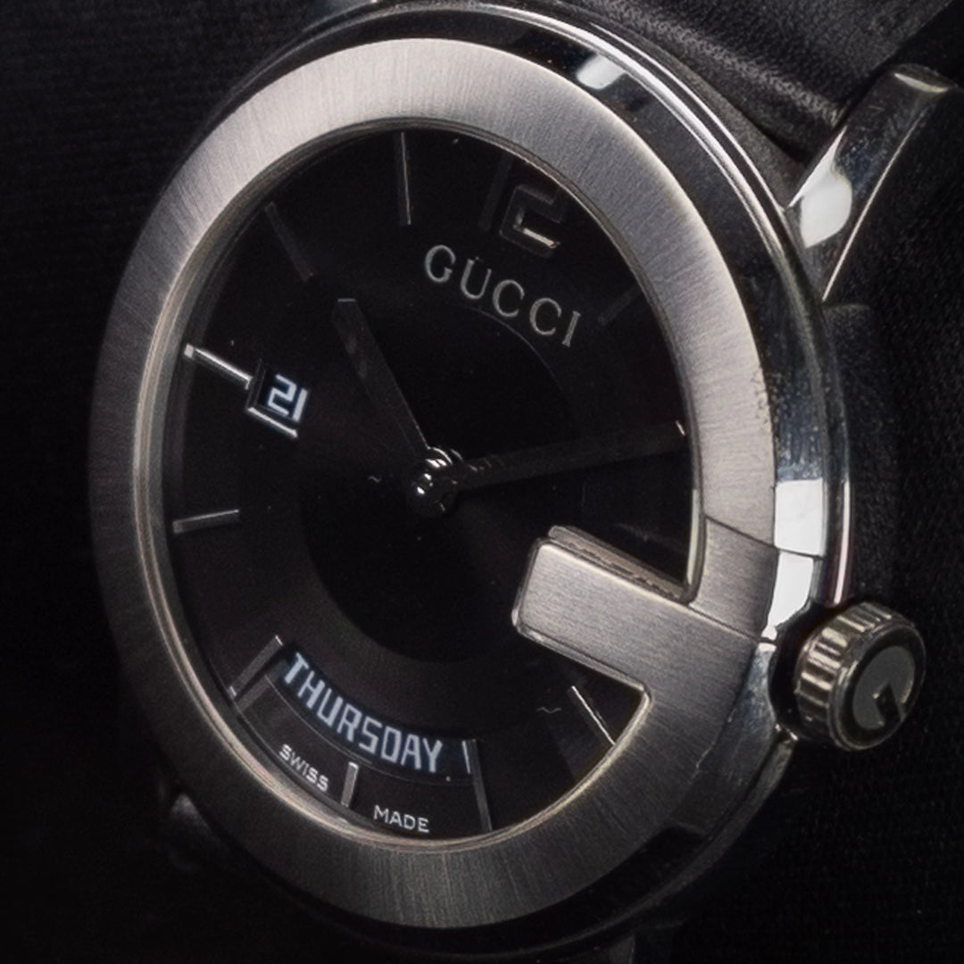 Luxury watch (YA101301): watch face angled view right