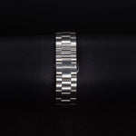 Kép betöltése a Galériamegjelenítőbe, Luxury watch (YA101309): watch bracelet zoomed out
