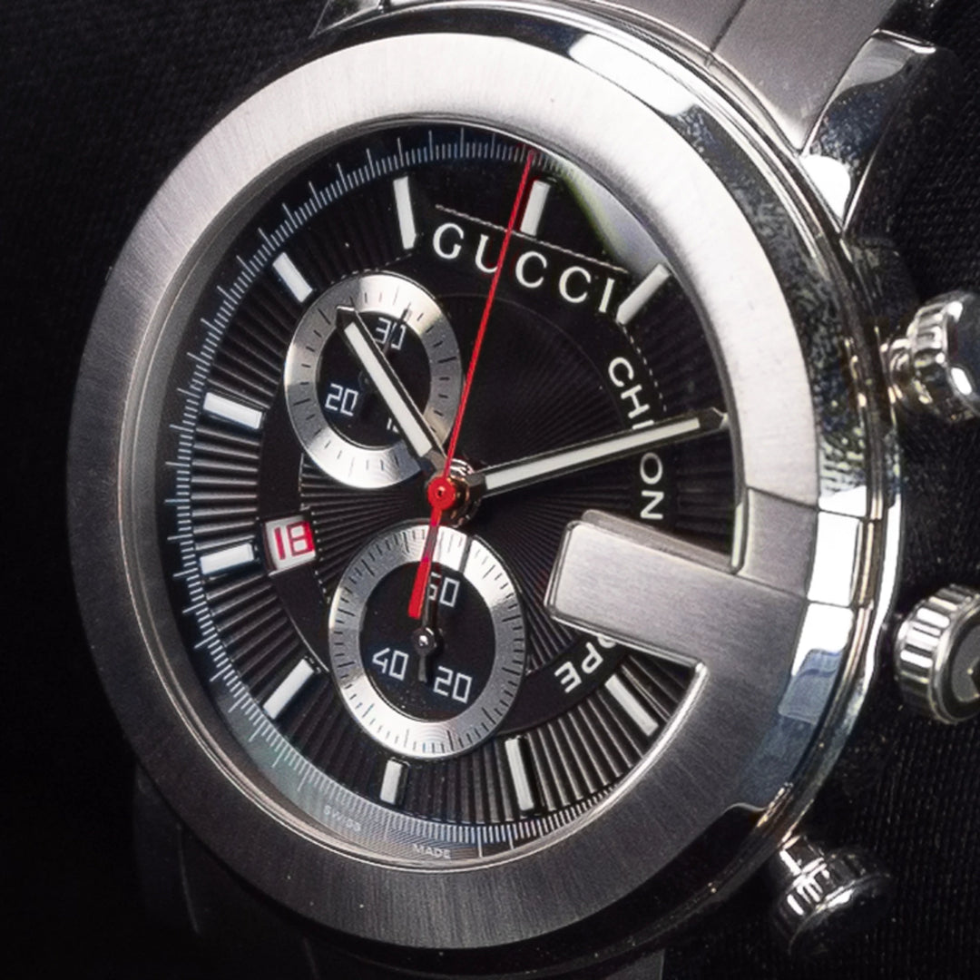 Luxury watch (YA101309): watch face angled view right
