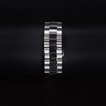 Kép betöltése a Galériamegjelenítőbe, Luxury watch (YA101406): watch bracelet zoomed out
