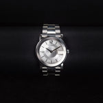 Kép betöltése a Galériamegjelenítőbe, Luxury watch (YA101406): watch face zoomed out
