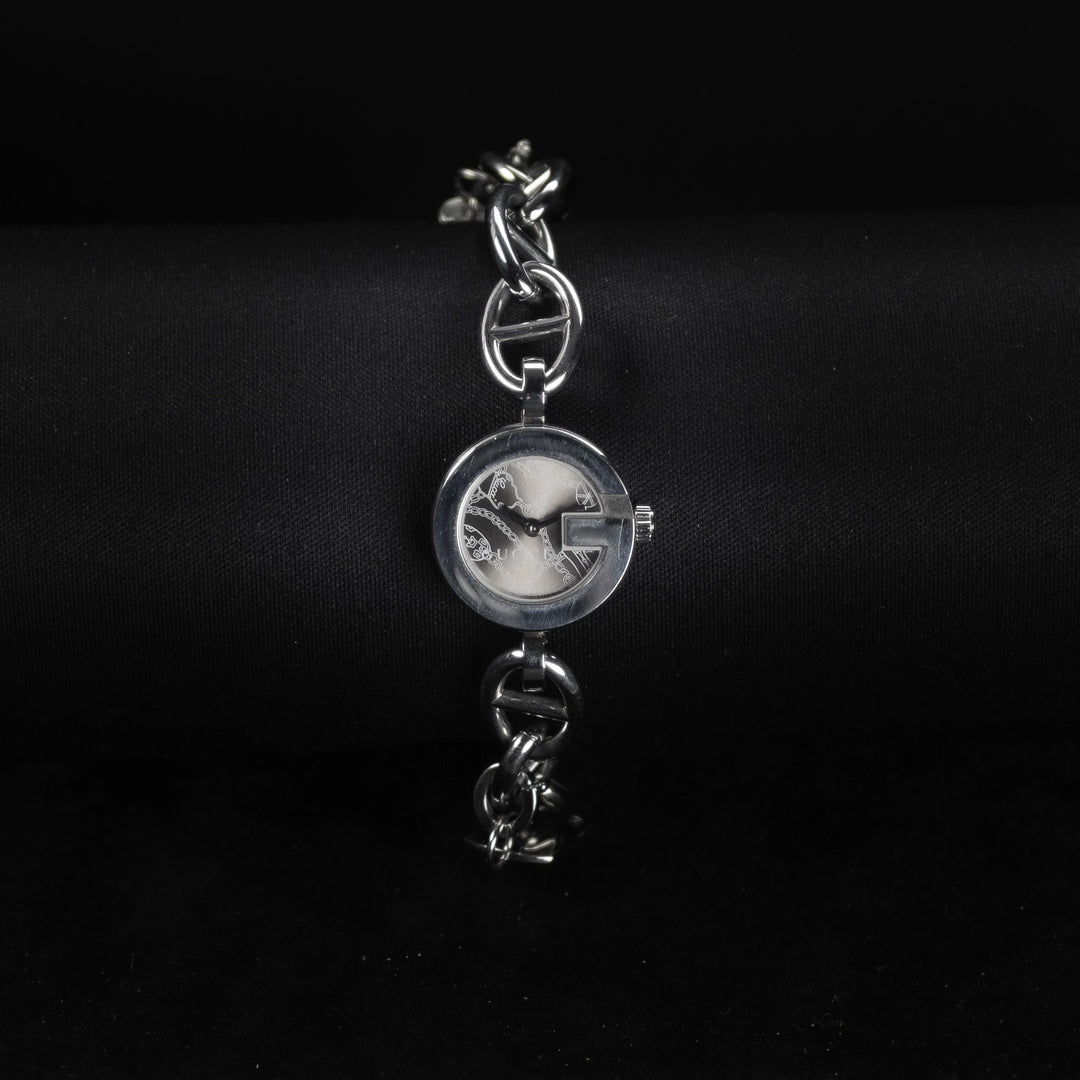 Luxury watch (YA107513): watch face zoomed out